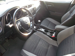 Toyota auris active plus (3 фото из 9)