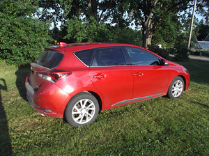 Toyota auris active plus (8 фото из 9)