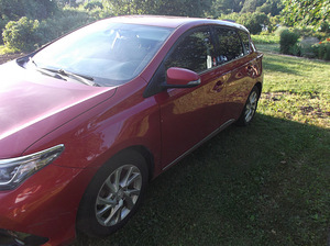 Toyota auris active plus (9 фото из 9)