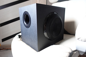 Logitech z623 (8 foto / 8)
