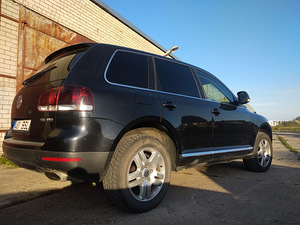 M: Volkswagen Touareg (2 foto / 11)