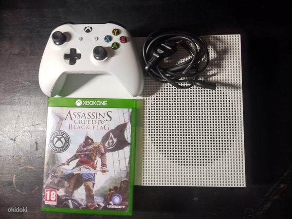 Müüa Xbox One S koos Assassins Creed IV Black Flag ja Fifa16 (foto #1)