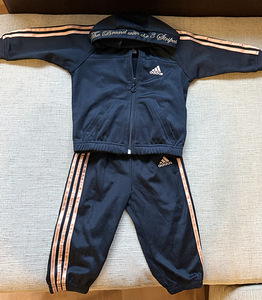 2 komplekti, üks adidas, teine nike + adidas püksid (3 foto / 3)