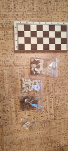 Müüakse komplekt kabe, male ja backgammoni mängimiseks! (7 foto / 7)