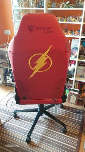 Игровое кресло secretlab (версия Flash) (фото #2)