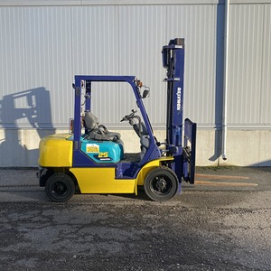 Komatsu FD25T-14 Diiseltõstuk (2 foto / 6)