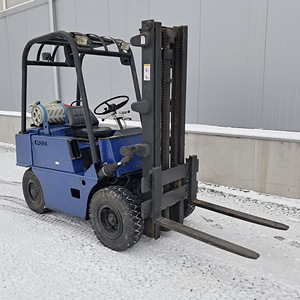 Clark C500 Kasutatud Gaasitõstuk (2 foto / 5)