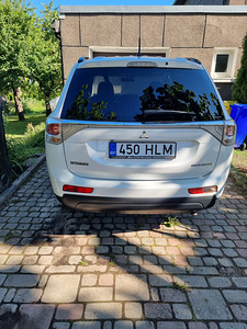 Mitsubishi Outlander (6 фото из 11)