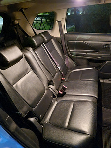 Mitsubishi Outlander (11 фото из 11)