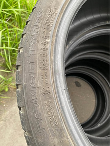 275 R19 M+S Nokian (3 foto / 4)