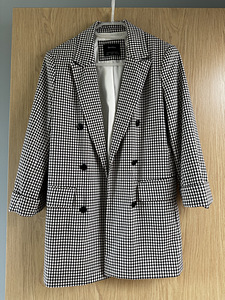 Пиджак Bershka (1 фото из 2)