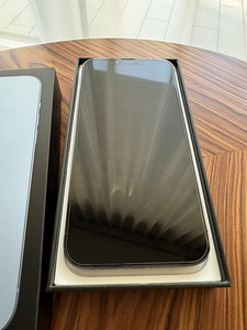 iPhone 13 Pro Max 128 ГБ (1 фото из 5)
