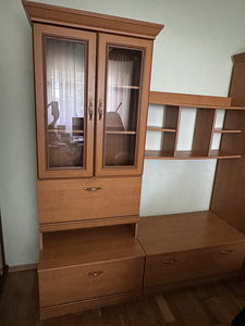Продается шкаф (2 фото из 7)
