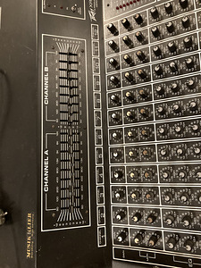 Peavey 1200 watt (7 foto / 8)