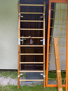 Spotdisein (rootsisein) / Wall bars (5 foto / 5)