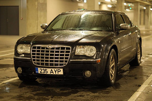 Chrysler 300C 3.0 CRD 160kW 2007 (3 foto / 12)