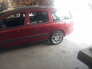 Volvo v70 (7 фото из 15)