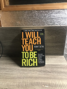 Книга «I WILL TEACH YOU TO BE RICH» (1 фото из 6)