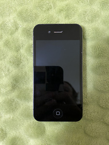 iPhone 4S 8 ГБ (1 фото из 2)