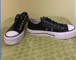 Nahast converse nr 38-39 (1 foto / 3)