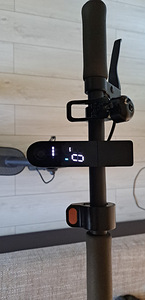 Xiaomi Mi Scooter Essential elektriline roller (4 foto / 4)