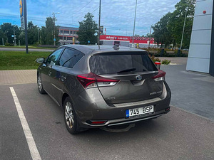 Auto rent ilma tagatiseta! Toyota Auris 2016 a. LPG/ hübriid (3 foto / 6)