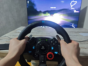 Logitech G29 Driving Force Wheel руль педали (3 фото из 5)