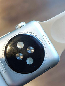 Apple Watch Series 3 (3 foto / 3)