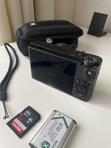 Сони rx100 (2 фото из 4)