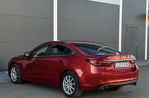 Mazda 6 (4 foto / 13)