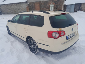Volkswagen Passat (4 foto / 6)