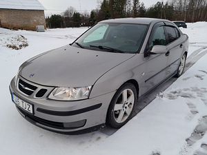 Saab 9-3 (3 foto / 7)