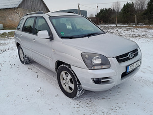 Kia Sportage (3 foto / 6)