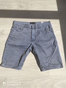 Lühikesed püksid Reserved (2 foto / 2)