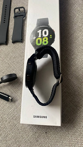Samsung Galaxy Watch5 44mm LTE, must, lisarihmad (5 foto / 5)