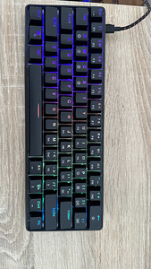 Gk 61 Gateron Yellow Switches Vahetatav RGB (3 foto / 3)