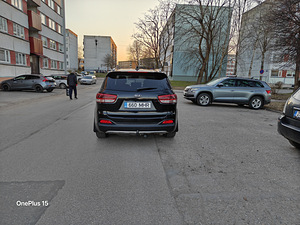 Müügil Kia Sorento (5 foto / 14)
