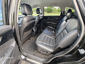 Müügil Kia Sorento (11 foto / 14)