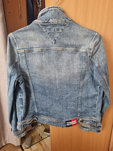 Müüa laste teksatagi Hilfiger (3 foto / 3)