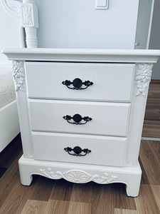 Müüa magamistoa mööbli komplekt (3 foto / 4)