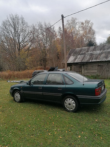 Opel vectra 2.0i 85kw (4 foto / 10)