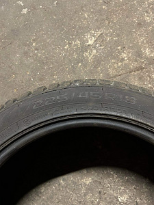 Nokian naastrehvid, 225/45/18 (2 foto / 3)
