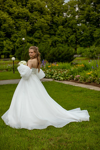 Свадебное платье с кринолином ( 3 кольца) + украшения