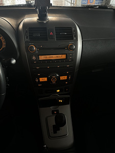 Toyota Corolla (6 фото из 12)