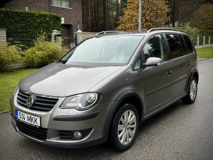 Volkswagen Cross Touran 1.9 TDI (77 kW) (2 foto / 13)
