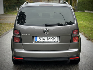 Volkswagen Cross Touran 1.9 TDI (77 kW) (8 foto / 13)
