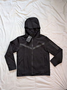 Uus Nike tech fleece (1 foto / 3)